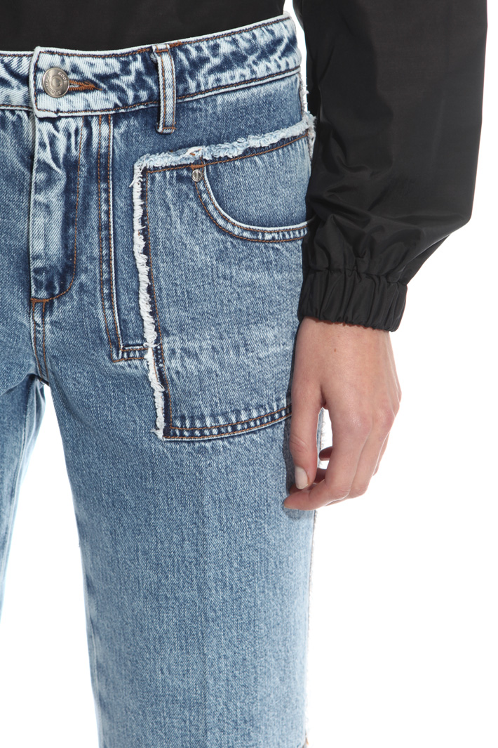 Jeans con tagli sfrangiati Intrend Jeans con tagli sfrangiati Intrend