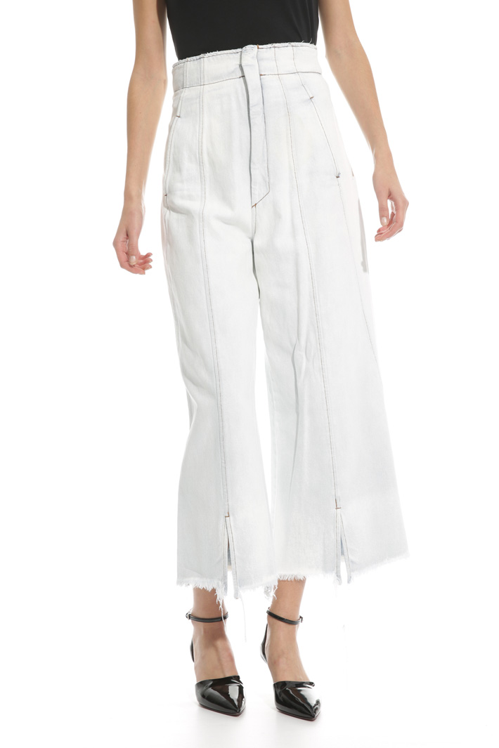 Jeans sfrangiato a vita alta Intrend Jeans sfrangiato a vita alta Intrend