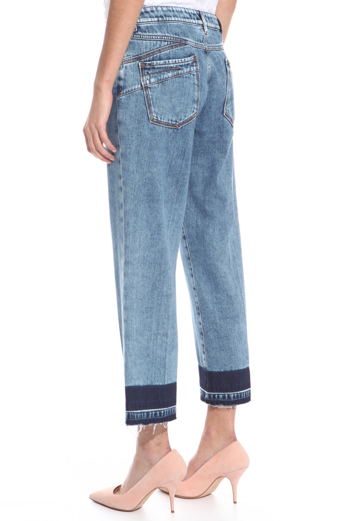 Jeans con bande scure al fondo Intrend Jeans con bande scure al fondo Intrend
