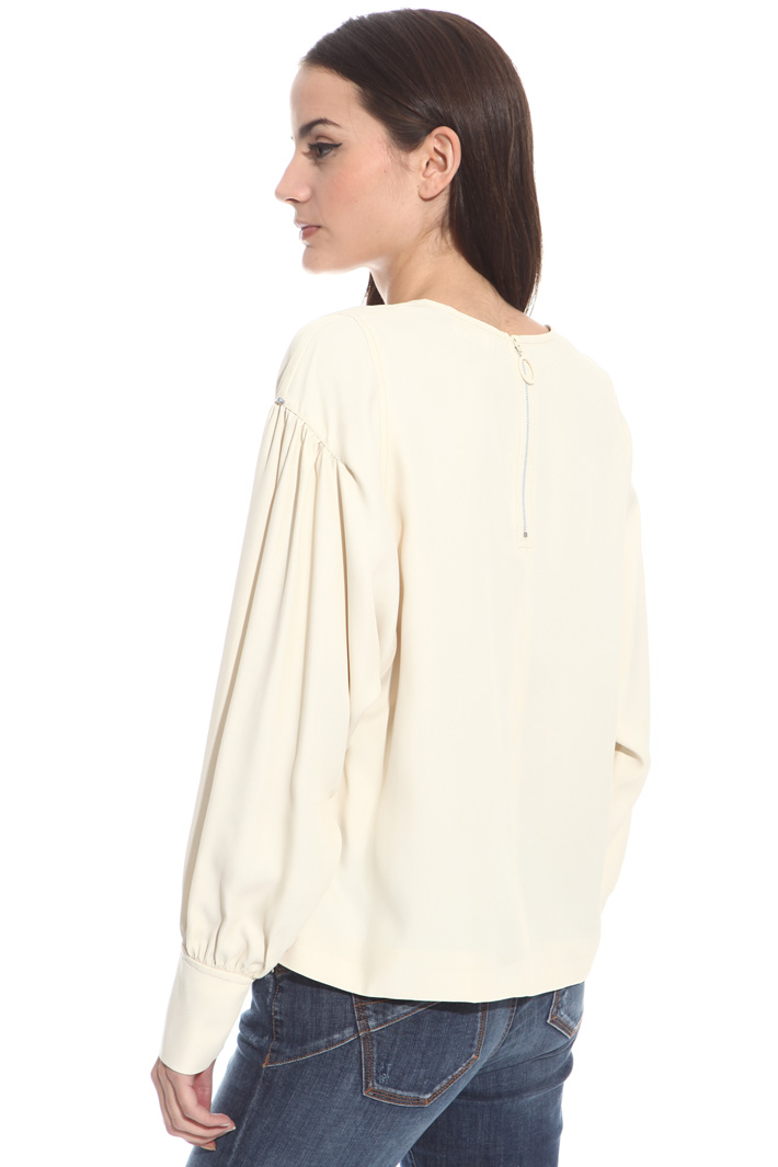 Blusa con maniche ampie Intrend Blusa con maniche ampie Intrend