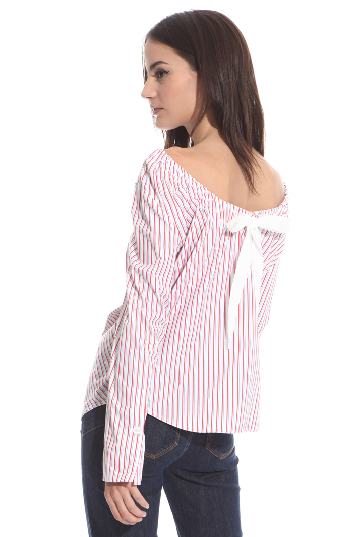 Blusa con scollo arricciato Intrend Blusa con scollo arricciato Intrend