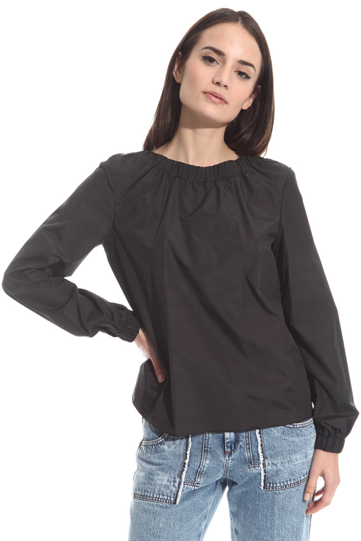Blusa in taffetas Intrend Blusa in taffetas Intrend