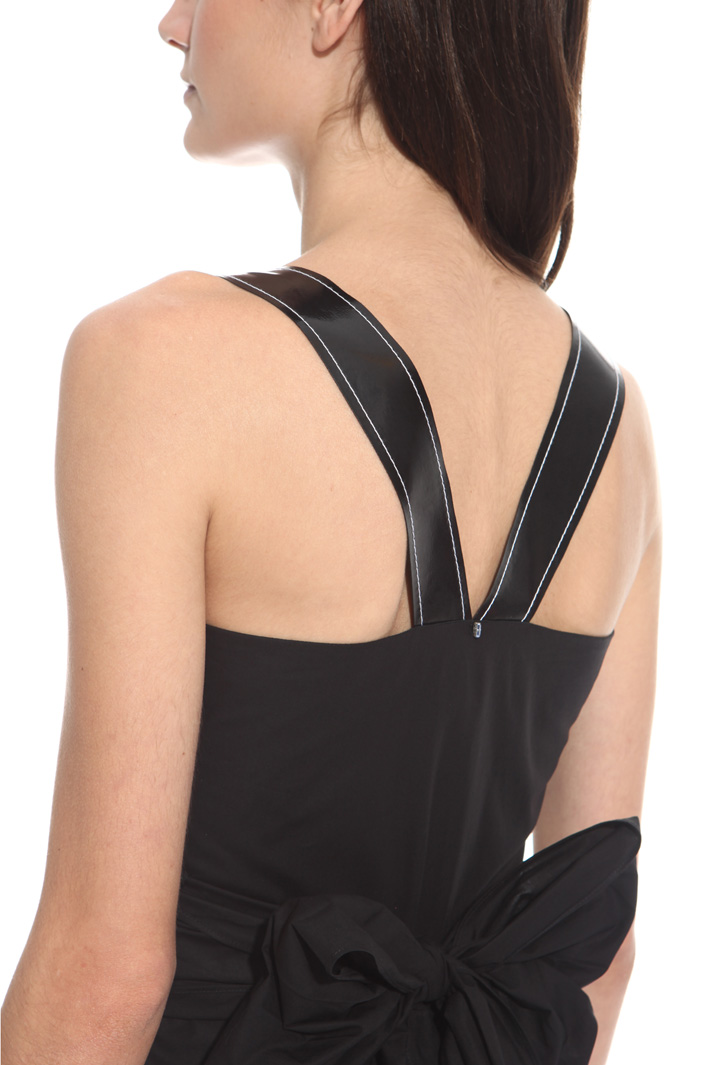 Mini abito con fusciacca Intrend Mini abito con fusciacca Intrend