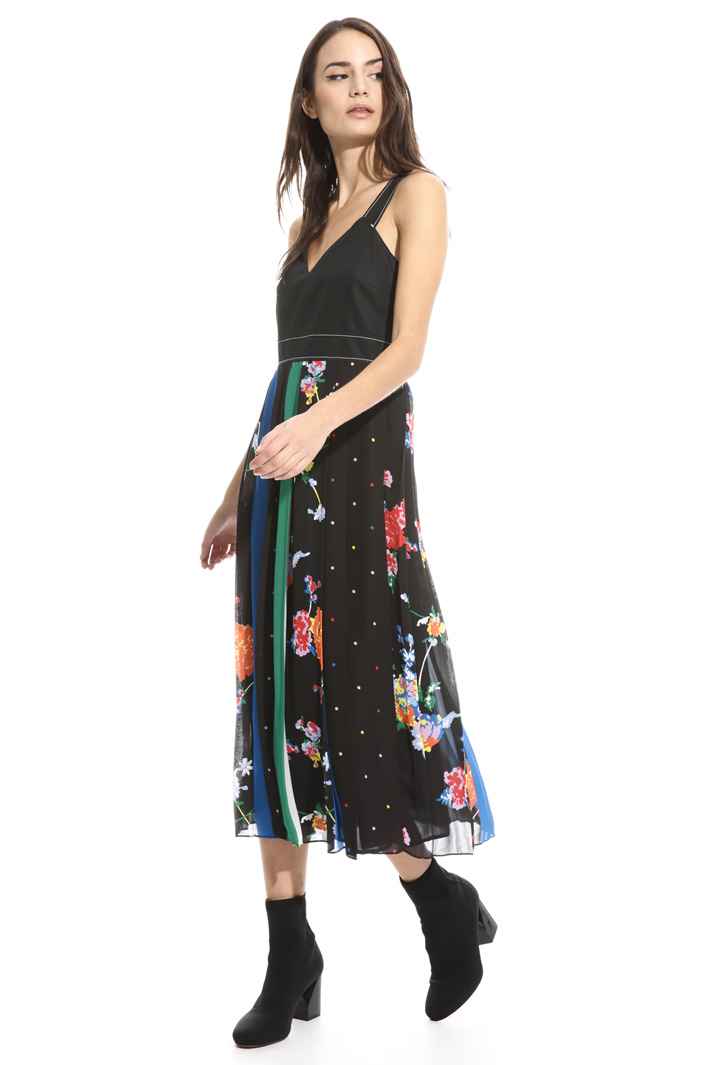 Abito con mix di stampe Intrend Abito con mix di stampe Intrend