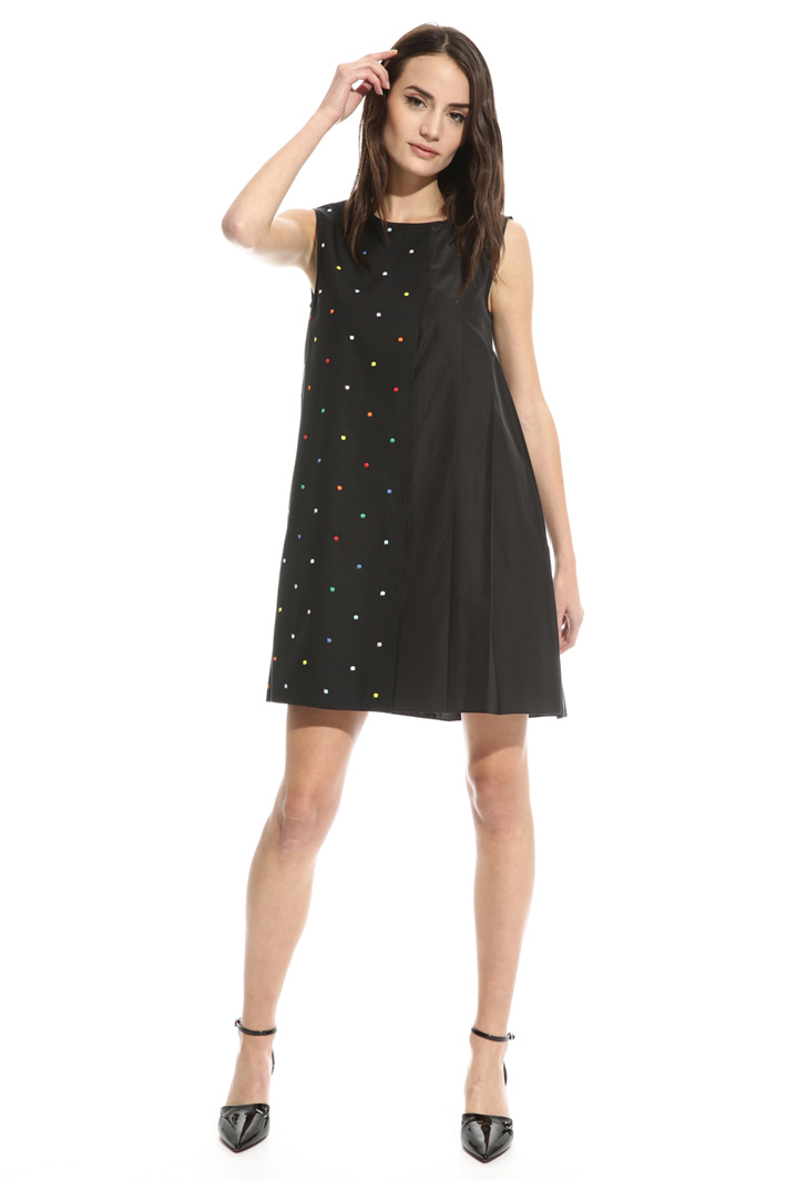 Abito con ricami multicolor Intrend Abito con ricami multicolor Intrend