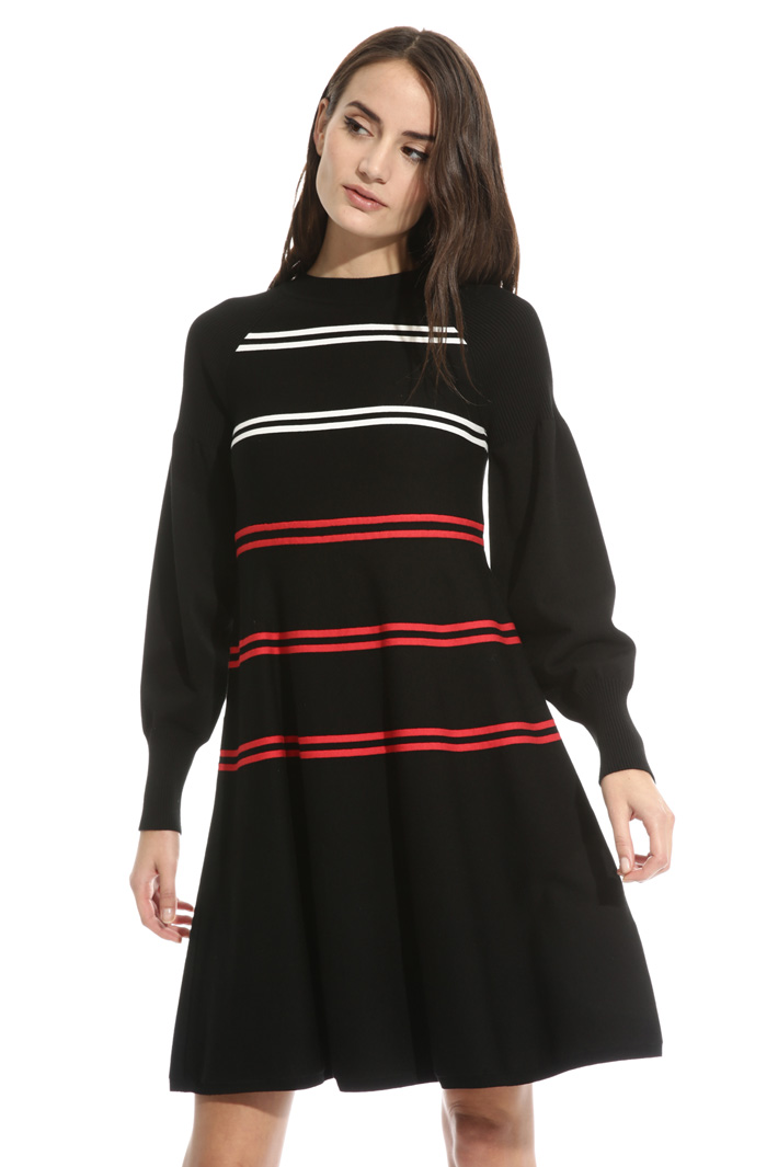 Abito in maglia di viscosa Intrend Abito in maglia di viscosa Intrend