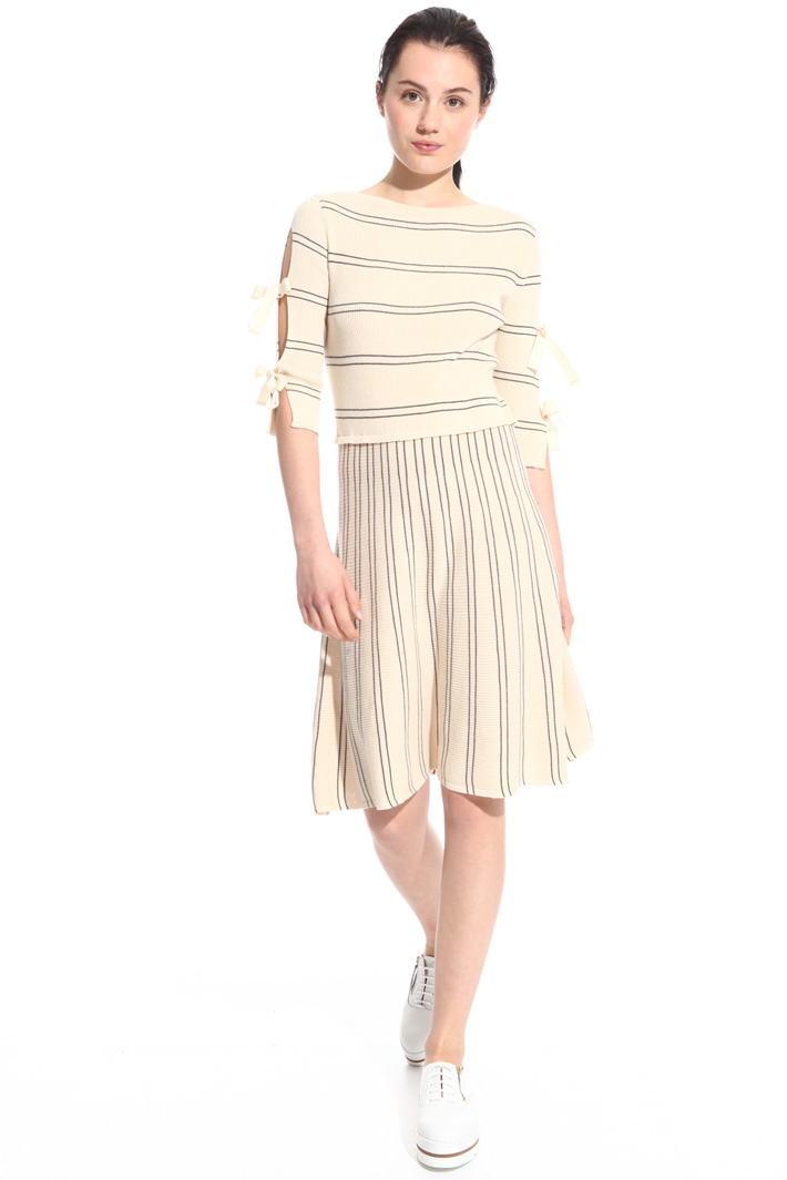 Ribbed knitted dress Intrend Ribbed knitted dress Intrend
