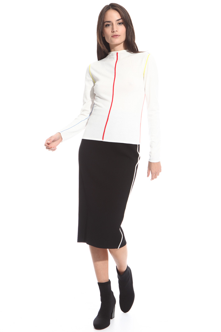 T-shirt con profili colorati Intrend T-shirt con profili colorati Intrend
