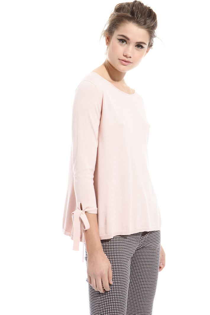 Maglia svasata con fiocchi Intrend Maglia svasata con fiocchi Intrend