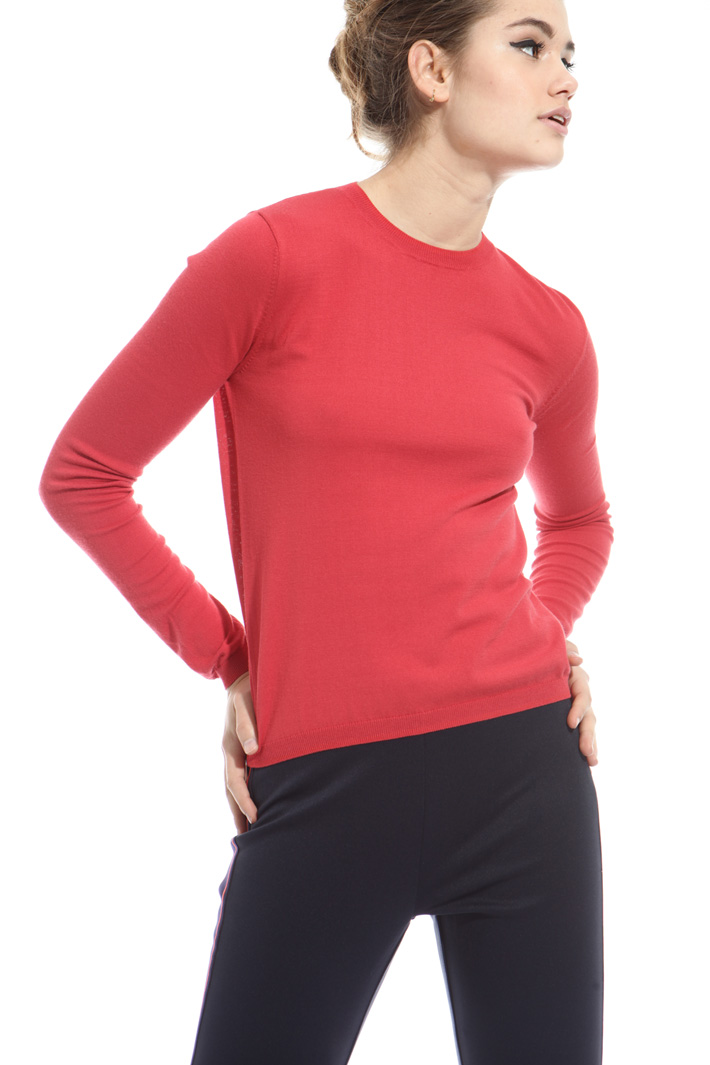 Maglia girocollo in viscosa Intrend Maglia girocollo in viscosa Intrend