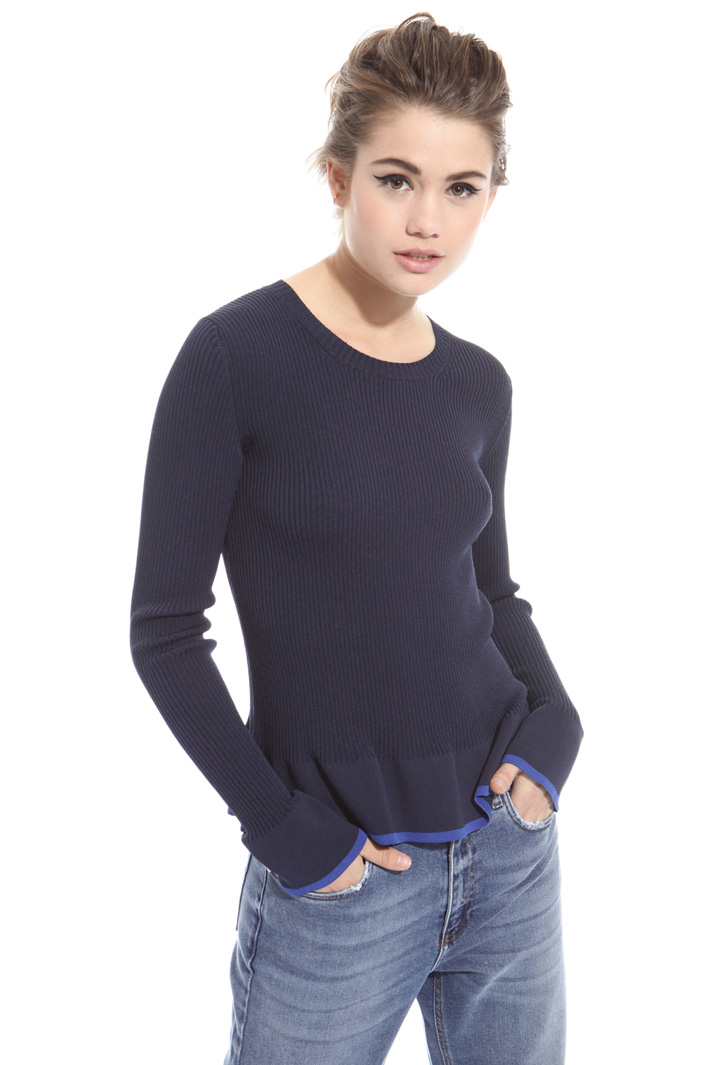 Maglia con balza sul fondo Intrend Maglia con balza sul fondo Intrend