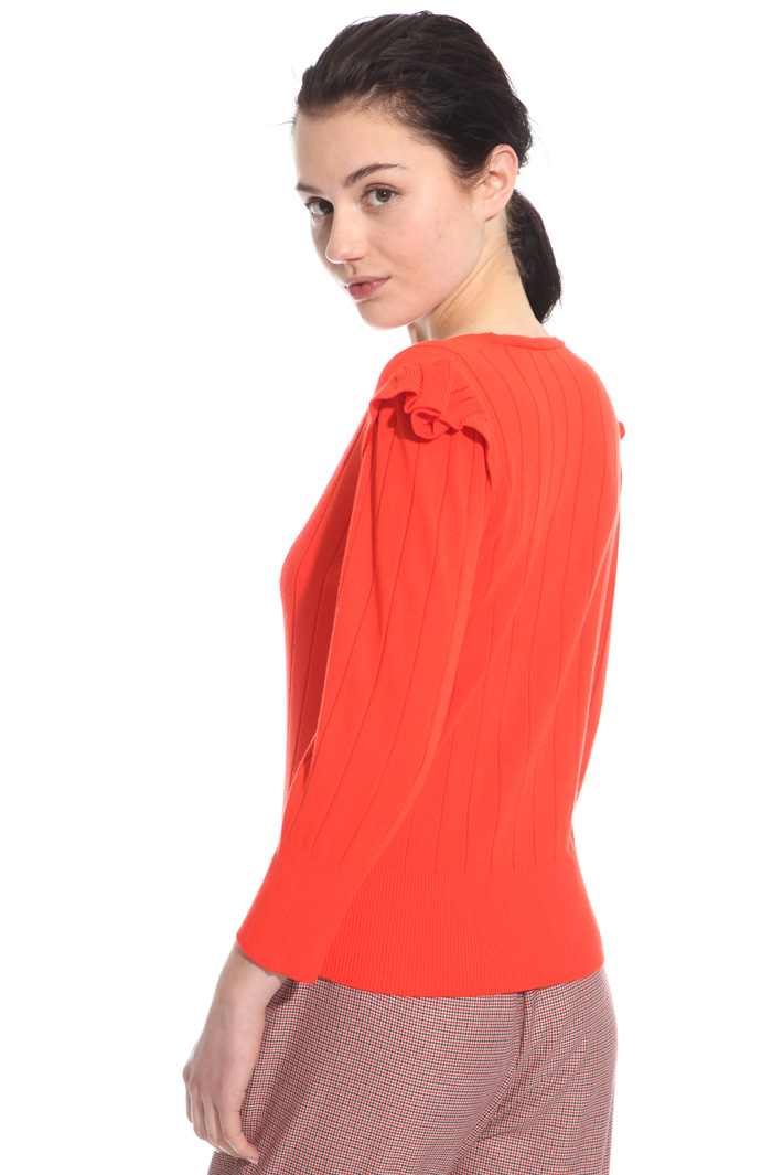 Maglia con volant sulle spalle Intrend Maglia con volant sulle spalle Intrend