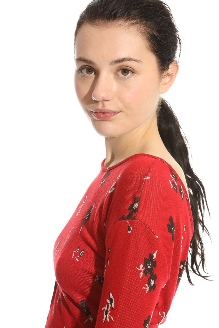 Back V-neck dress Intrend Back V-neck dress Intrend