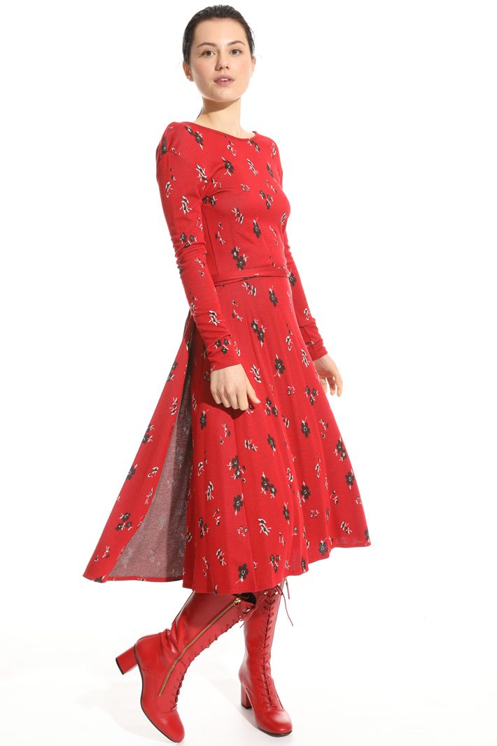 Back V-neck dress Intrend Back V-neck dress Intrend