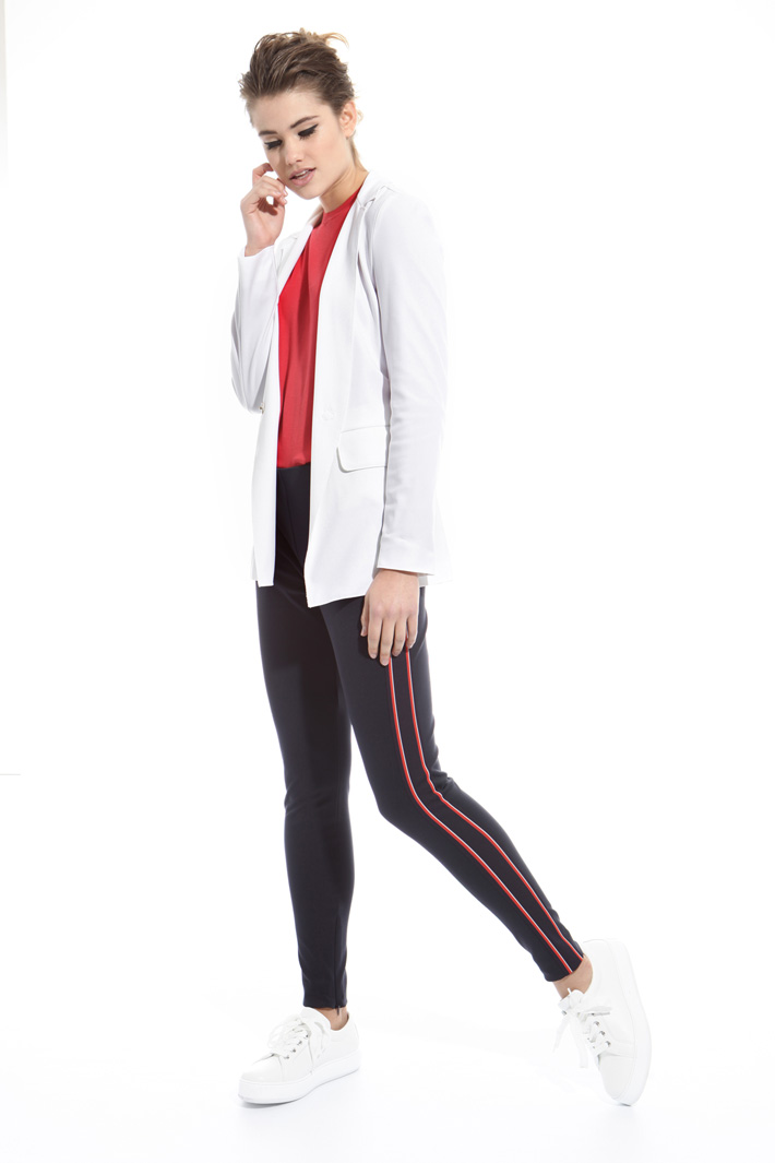 Blazer in jersey taglo a vivo Intrend Blazer in jersey taglo a vivo Intrend