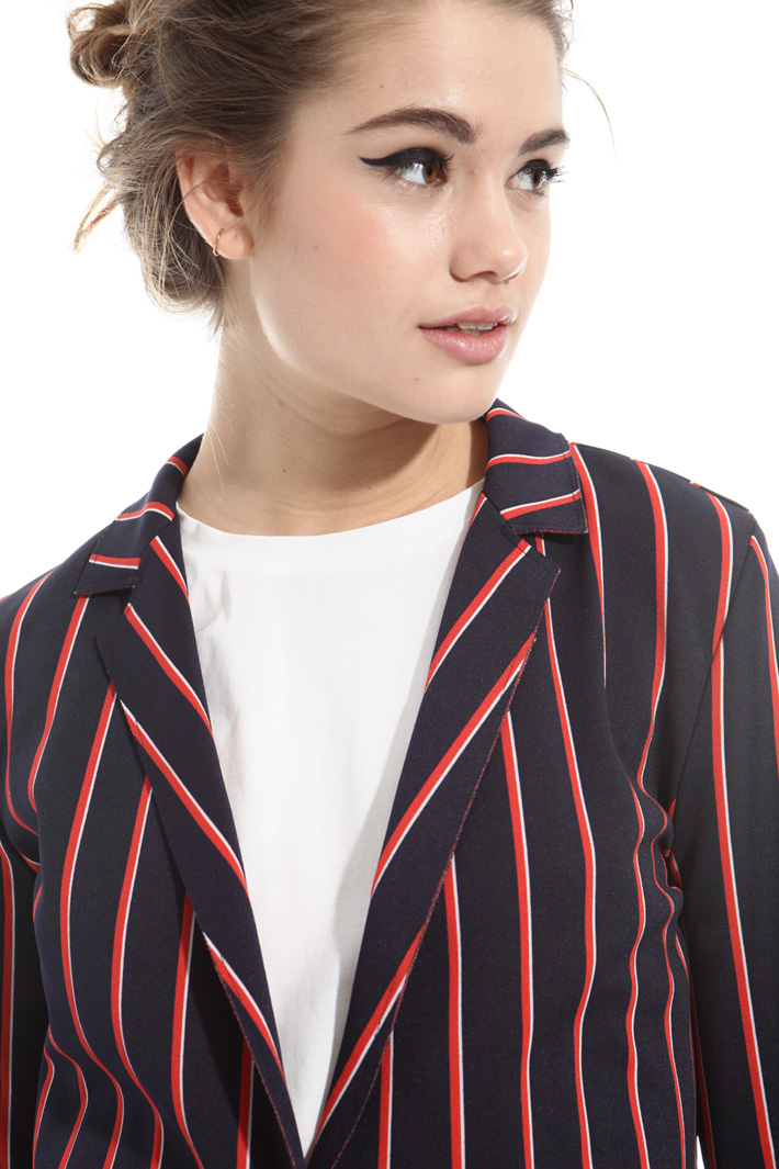 Blazer in jersey taglo a vivo Intrend Blazer in jersey taglo a vivo Intrend