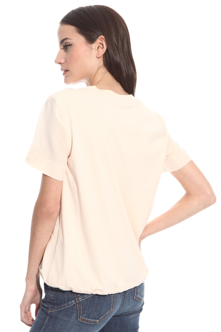 T-shirt con arriccio al fondo Intrend T-shirt con arriccio al fondo Intrend