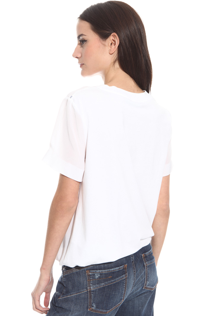 T-shirt con arriccio al fondo Intrend T-shirt con arriccio al fondo Intrend