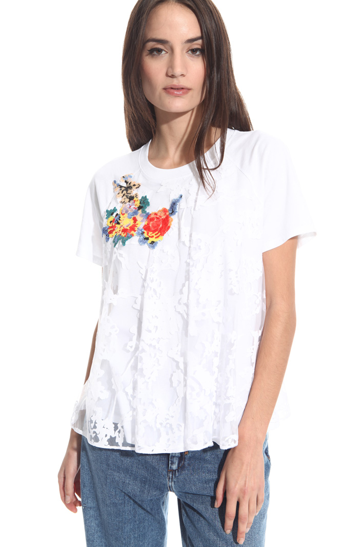 T-shirt con ricamo Intrend T-shirt con ricamo Intrend