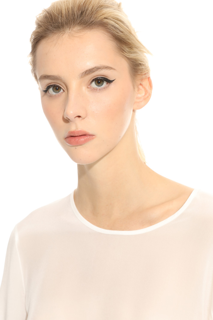 Blusa in mix di materiali Intrend Blusa in mix di materiali Intrend