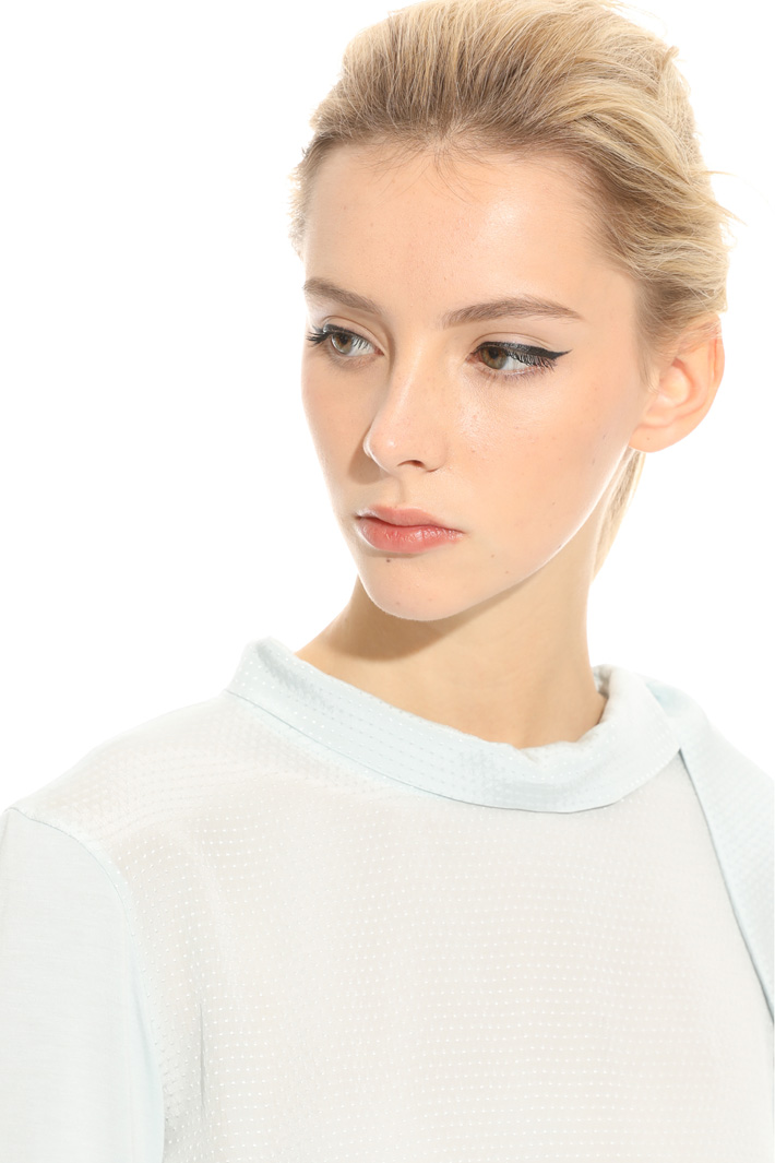 Blusa in crepe operata Blusa in crepe operata
