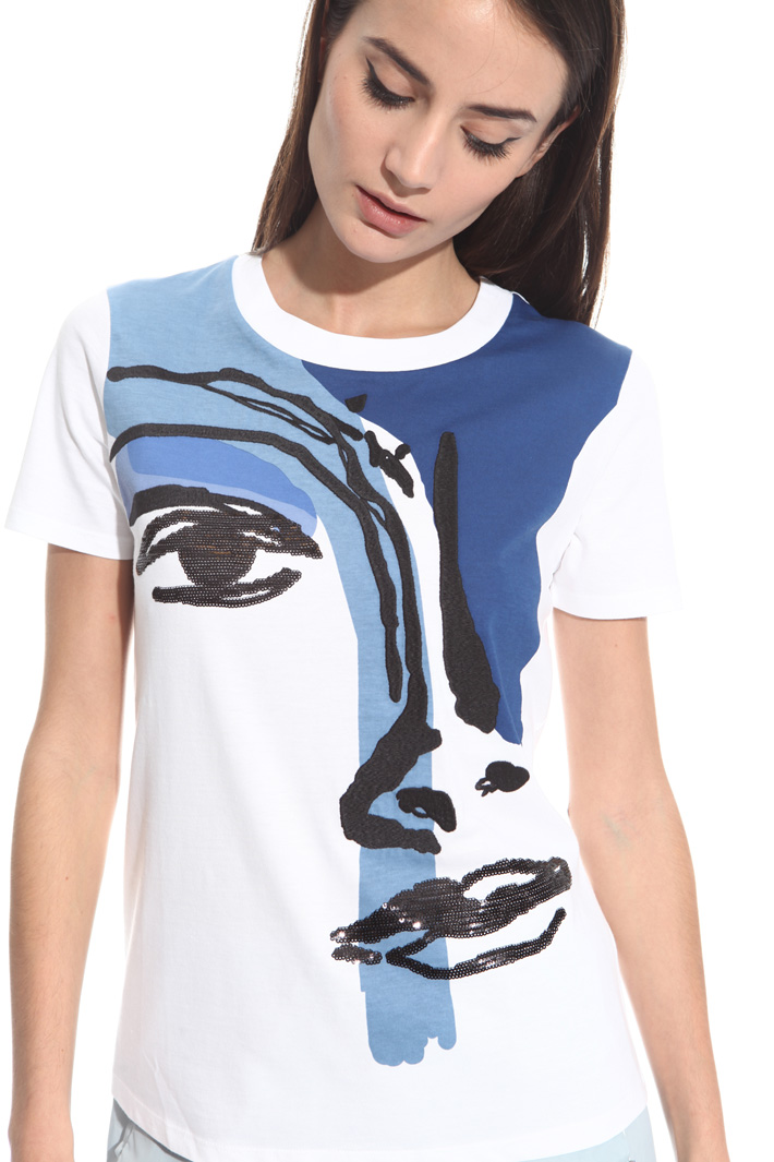 T-shirt a fantasia Intrend T-shirt a fantasia Intrend