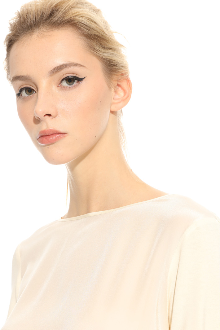 Top in jersey e crepe Intrend Top in jersey e crepe Intrend
