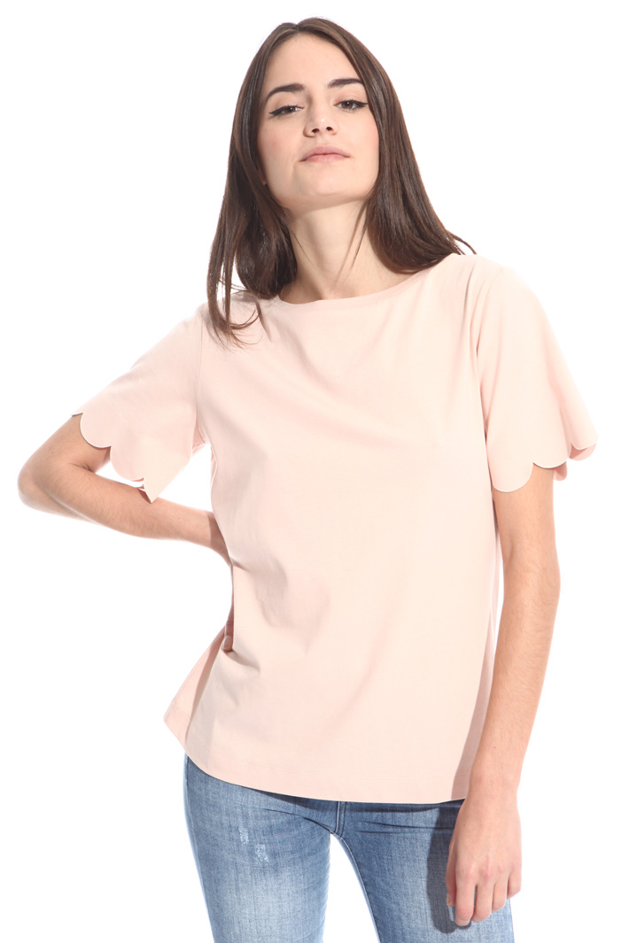 T-shirt con orlo smerlato Intrend T-shirt con orlo smerlato Intrend