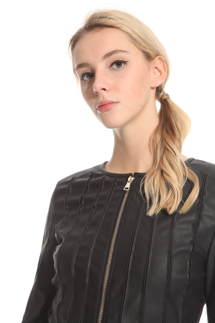 Fitted leatherette jacket Intrend Fitted leatherette jacket Intrend