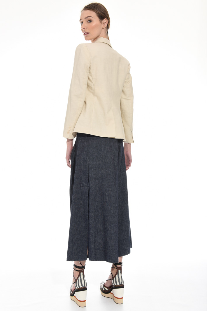 Cotton and linen blazer
Intrend Cotton and linen blazer
Intrend