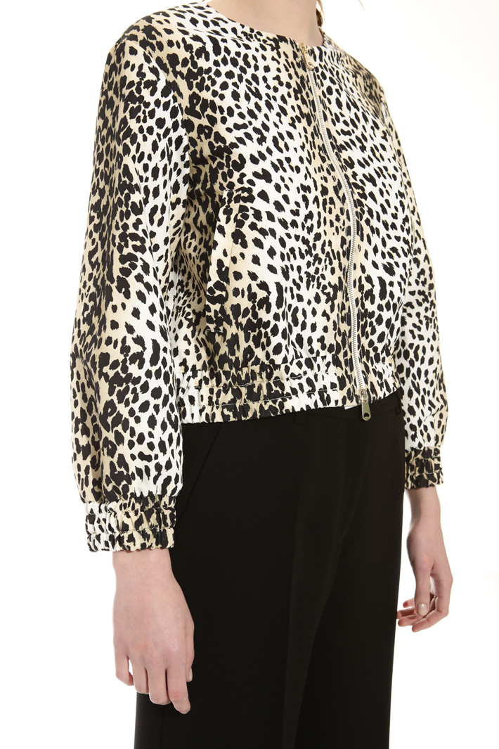 Ottoman bomber jacket
Intrend Ottoman bomber jacket
Intrend