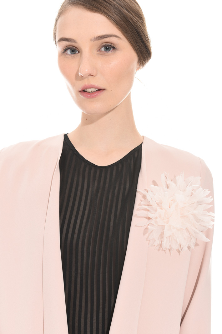Jacket with matching brooch Intrend Jacket with matching brooch Intrend