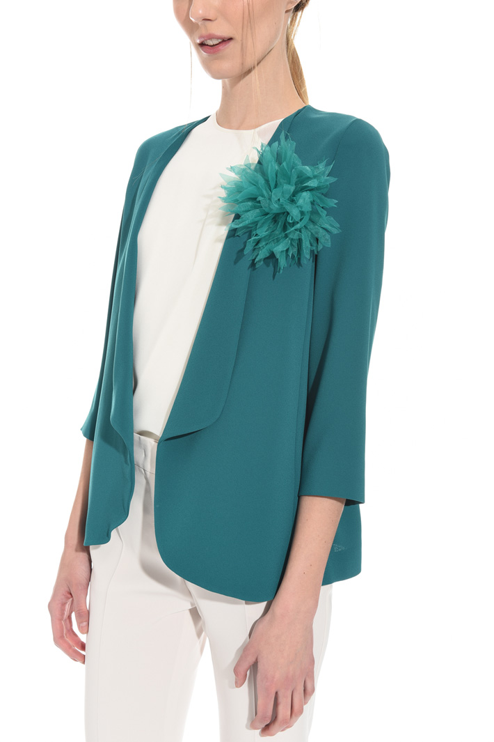 Jacket with matching brooch Intrend Jacket with matching brooch Intrend