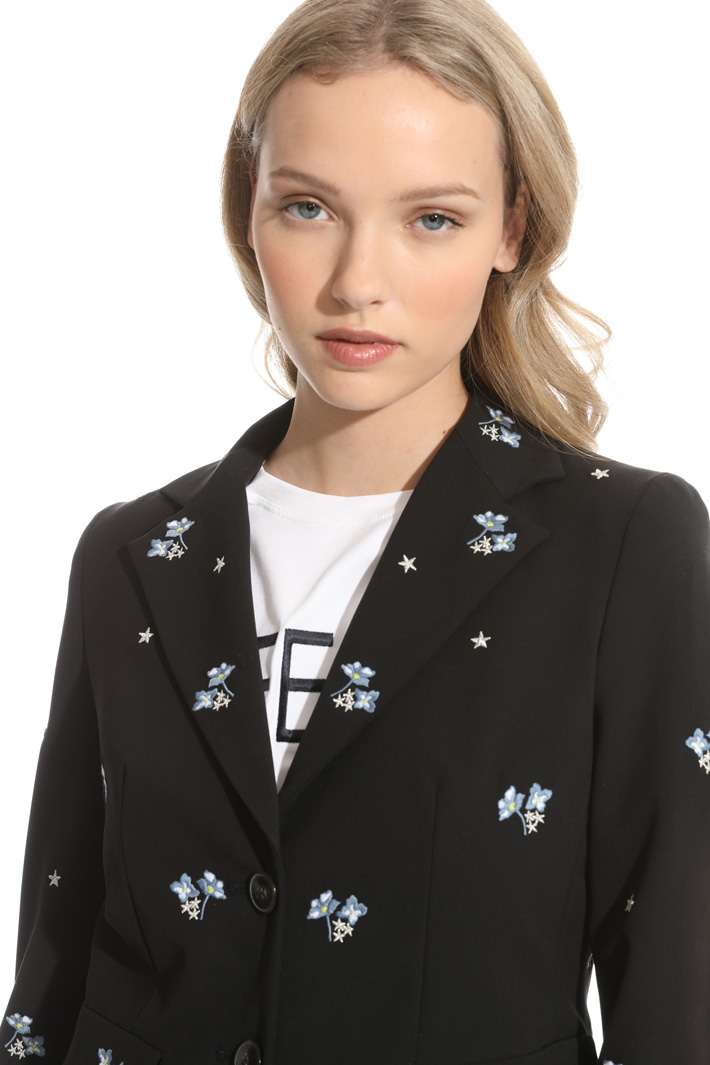 Blazer in tela ricamata Intrend Blazer in tela ricamata Intrend