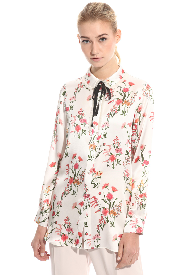 Printed satin shirt Intrend Printed satin shirt Intrend