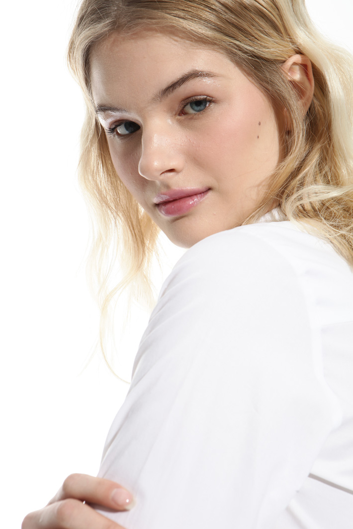 Fitted cotton shirt Intrend Fitted cotton shirt Intrend