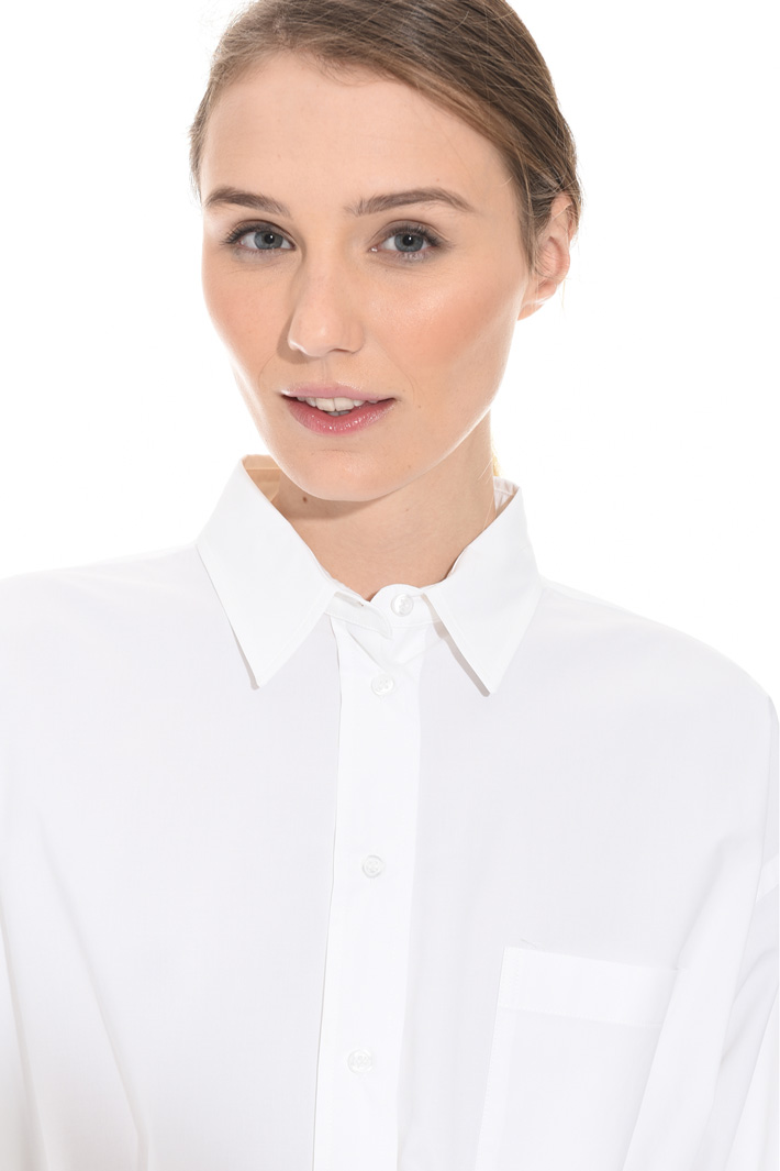 Oversized poplin shirt Intrend Oversized poplin shirt Intrend