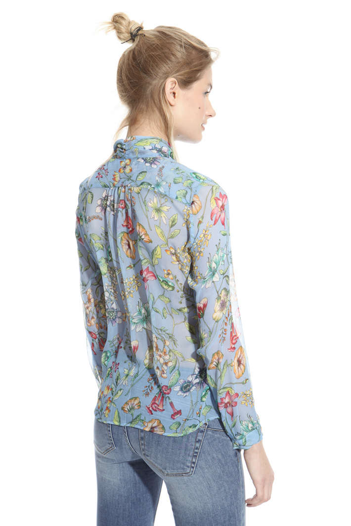 Silk crepon shirt Intrend Silk crepon shirt Intrend