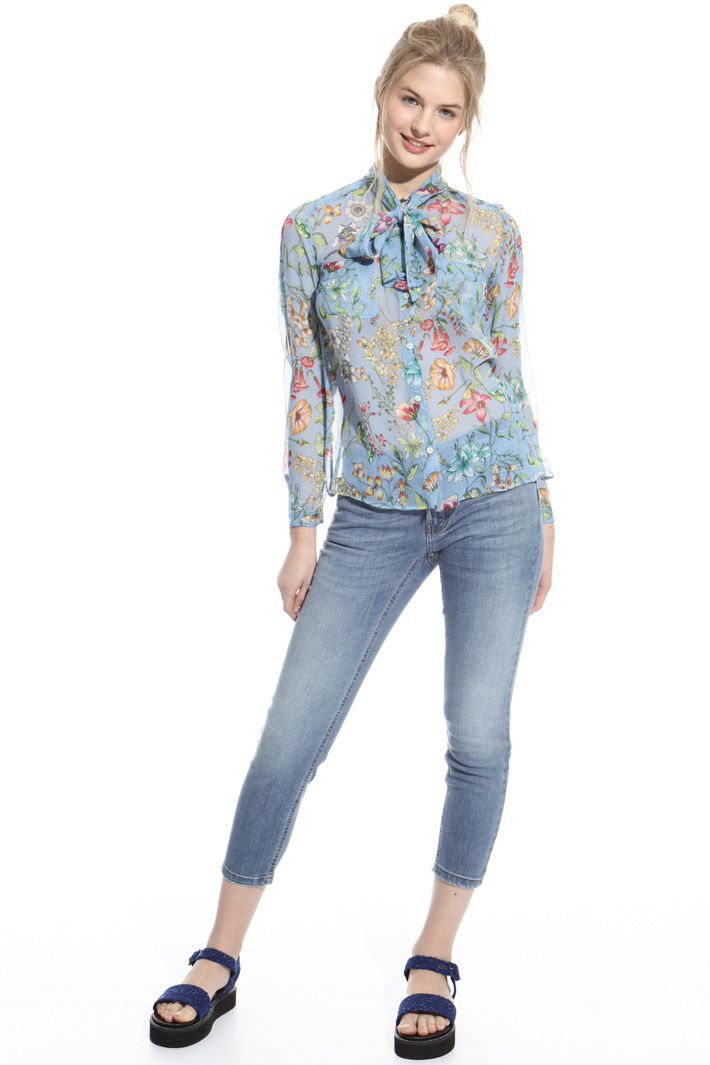 Silk crepon shirt Intrend Silk crepon shirt Intrend