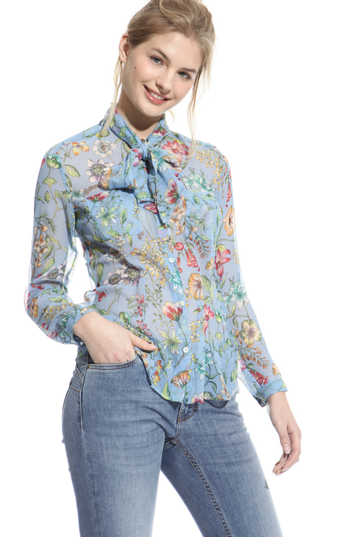Silk crepon shirt Intrend Silk crepon shirt Intrend