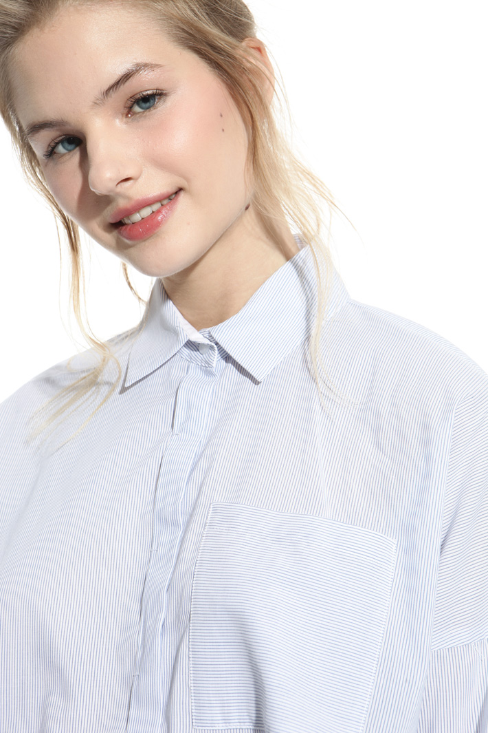 Boxy-fit cotton shirt Intrend Boxy-fit cotton shirt Intrend