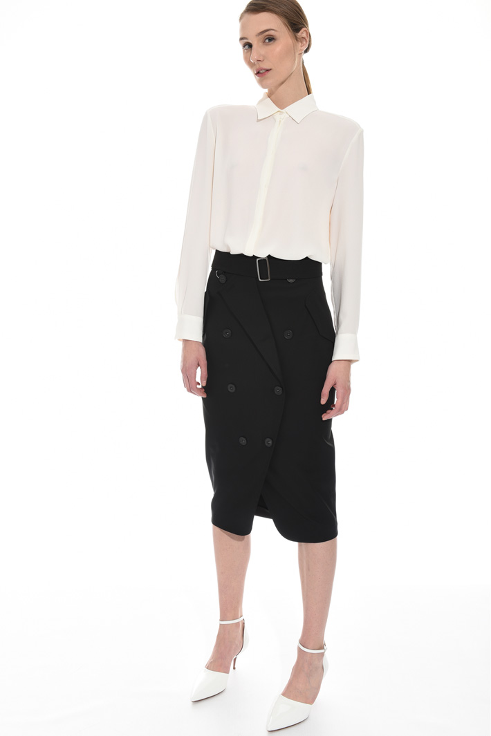 Textured crepe fabric shirt Intrend Textured crepe fabric shirt Intrend