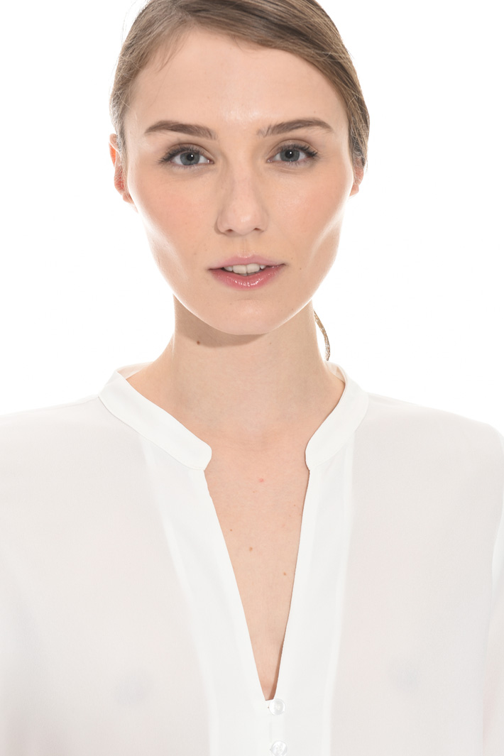 Crepe blouse Intrend Crepe blouse Intrend