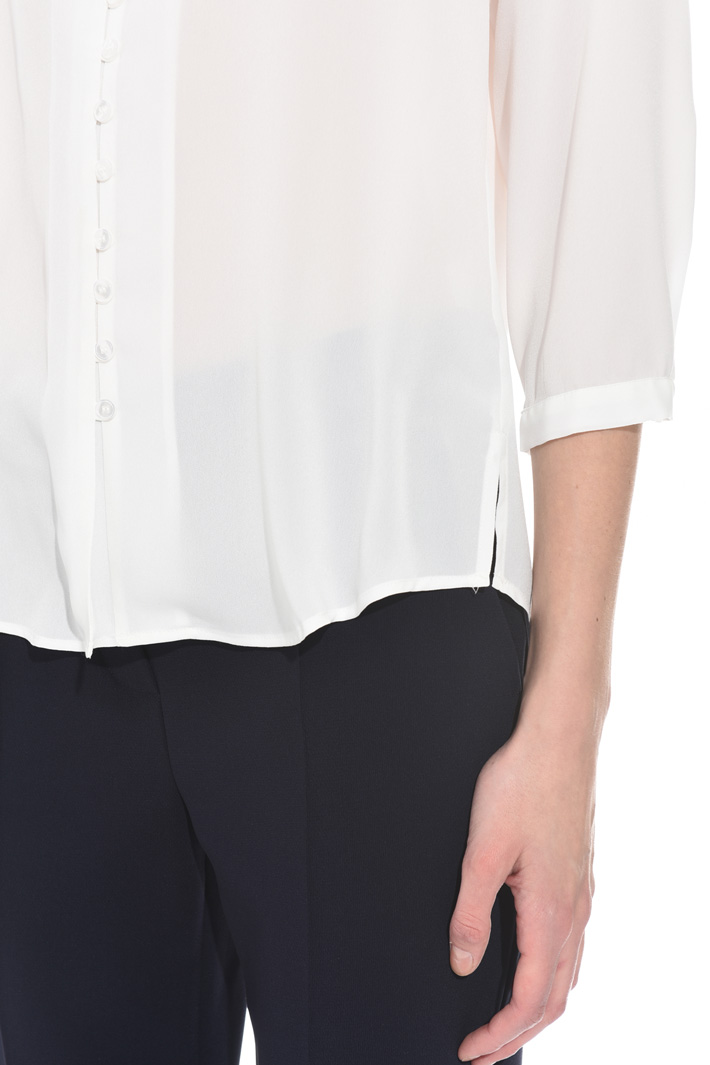 Crepe blouse Intrend Crepe blouse Intrend
