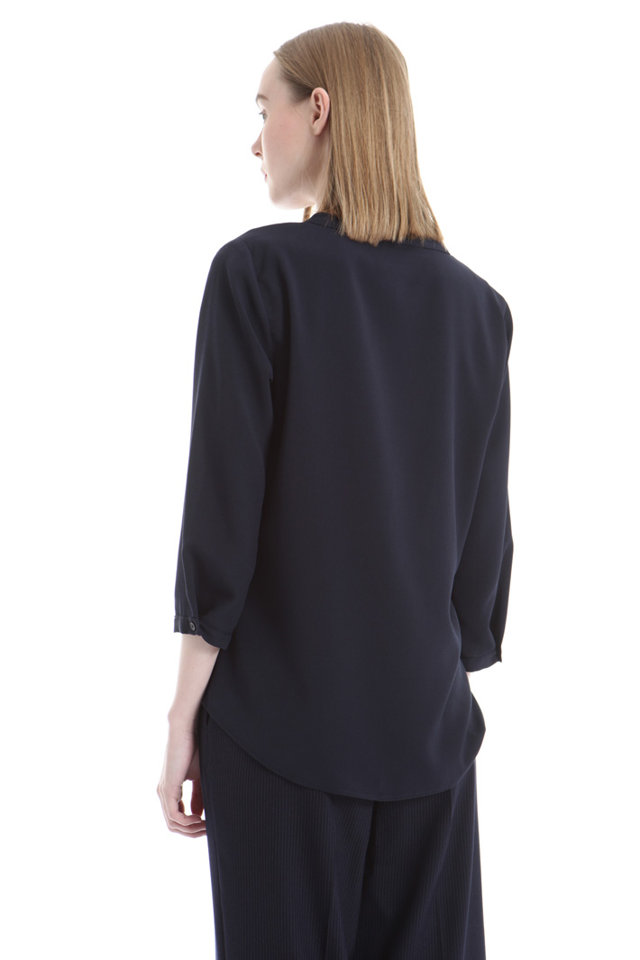 Blusa in crepe Intrend Blusa in crepe Intrend