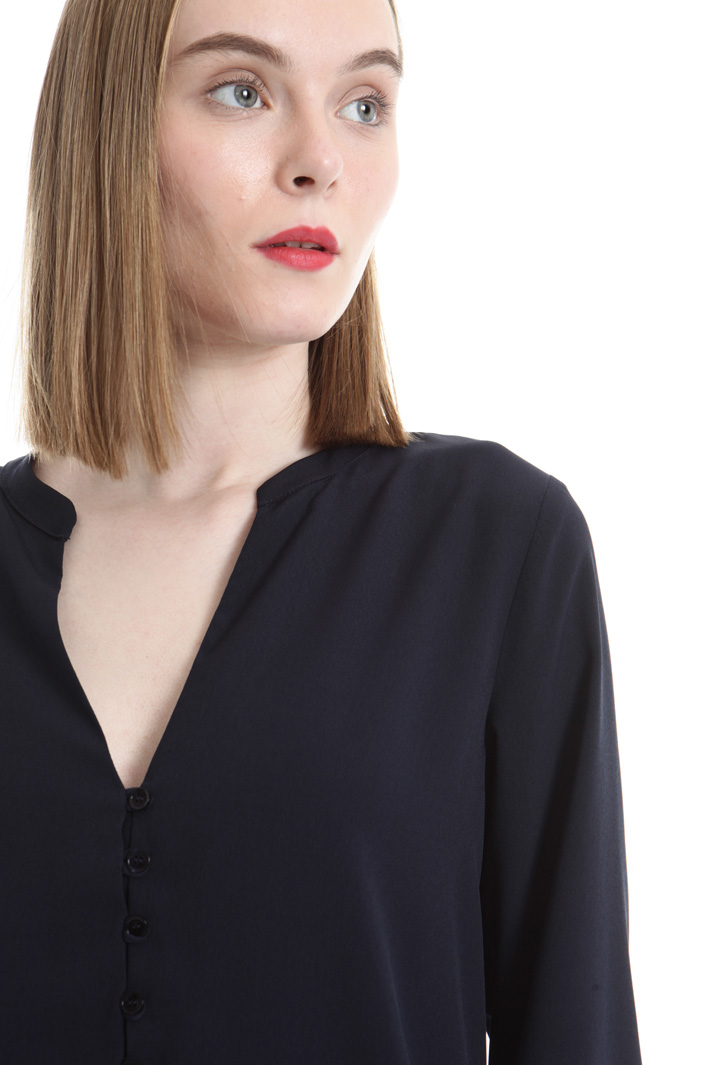 Blusa in crepe Intrend Blusa in crepe Intrend
