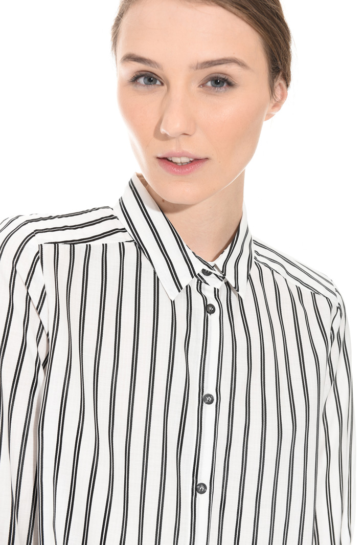 Shirt with tassels Intrend Shirt with tassels Intrend