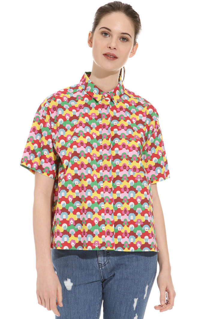Printed boxy shirt Intrend Printed boxy shirt Intrend