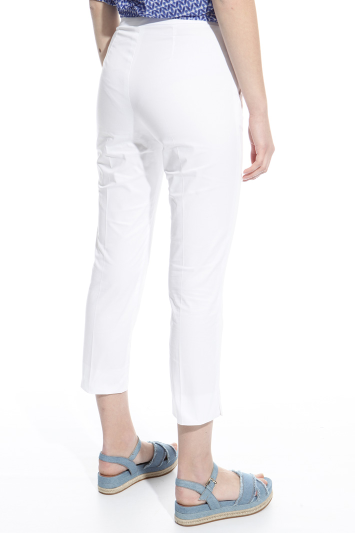 Pantalone Capri in gabardina Intrend Pantalone Capri in gabardina Intrend