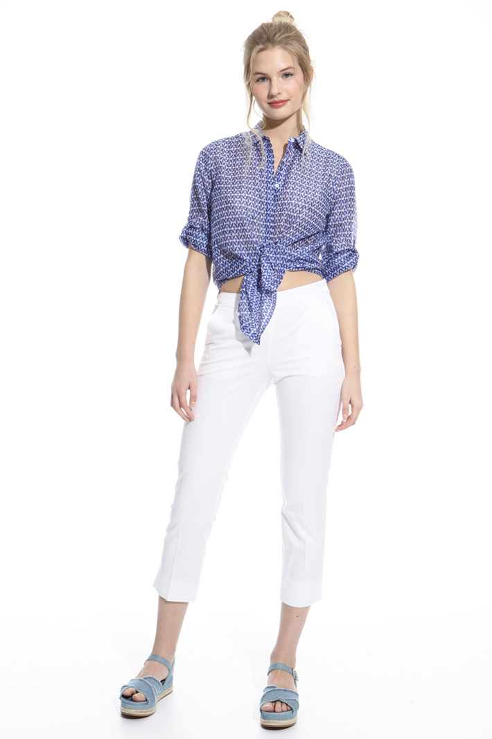 Pantalone Capri in gabardina Intrend Pantalone Capri in gabardina Intrend
